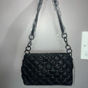 Chic Black Quilted Shoulder Bag